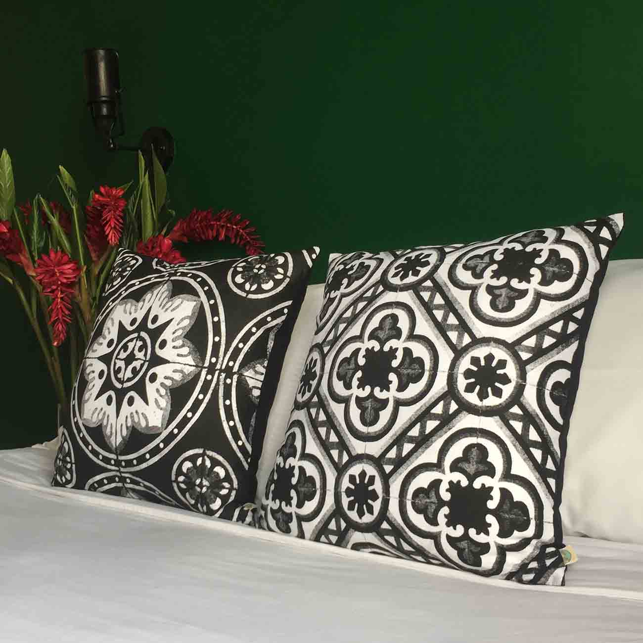 Indochine B&W Collection - Sol Anciennes Cushion covers