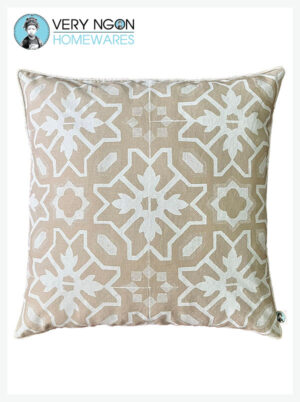 Cushion cover with piping - Sol Anc, Villa Rivera - white on cream